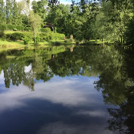 La Maison Du Lac**** Saint-Martin-de-Gurçon
